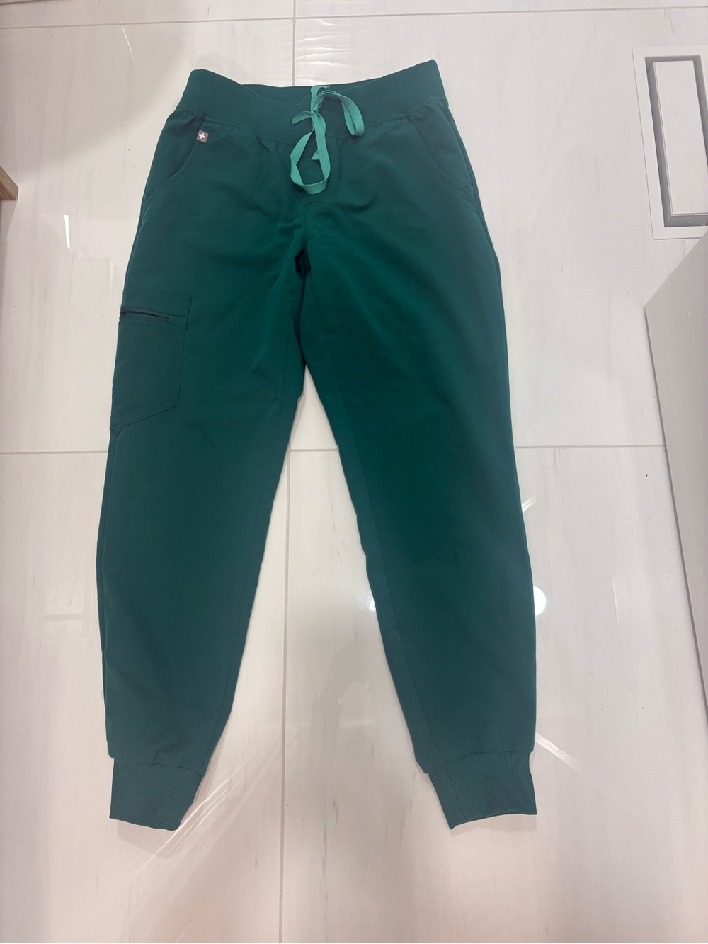 FIGS Hunter Green Zamora Jogger Pants - Picture 3 of 5
